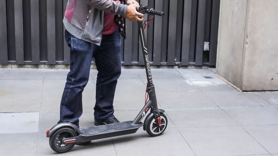 SWAGGER 5 - SWAGTRON Electric Scooter Report
